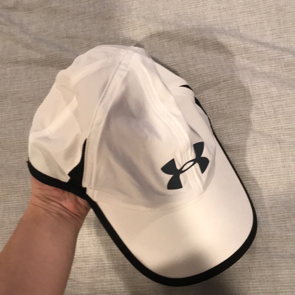 Under armor white athletic hat